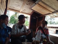 Tim Mitra PT.Best Batusangkar Uji Coba Pemakaian ECO Farming di Simpang Empat Taram Payakumbuh