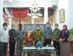 Bupati Tanah Datar Silaturahmi Dengan KPU Tanah Datar di Indo Jolito