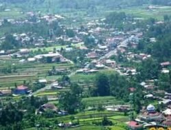 Indahnya Pemandangan Alam Dari Puncak Bukit Godang Nan IX Salimpaung Tanah Datar