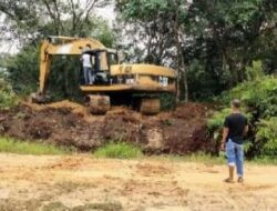 PUPR Kuansing Langsung Bekerja Membuka Jalan Alternatif ke Desa Pulau Kedundung dan Bandar Alai