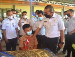 Untuk Memperlancar Pembelajaran Tatap Muka, SMA dan SMK Adakan Vaksin di Tanah Datar