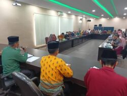 Ka Kankemenag Tanah Datar Membuka Secara Resmi Rapat Evaluasi Pelaksanaan Tugas Tentang SAPK