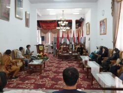 Sutradara Film Laskar Pelangi Berada di Tanah Datar