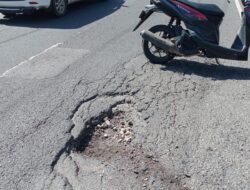 Jalan  Provinsi Yang Rusak Telah Ditambal Kembali Membuat Sepemakai Lega