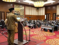 Bupati Tanah Datar Membuka Pelatihan Peningkatan Wawasan Adat Bagi Pengurus LKAAM Kabupaten, Kecamatan dan KAN se Tanah Datar