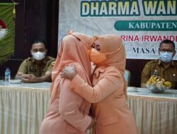 Bupati Tanah Datar Hadiri Serah Terima Jabatan Ketua DWP Tanah Datar