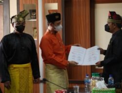 Dalam Peringatan HUT Kuansing ke-22, Beberapa Keluarga Besar Almarhum/ah  Menghibahkan Tanah Untuk Rumah Taqfidz