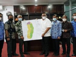 Wakil Bupati Tanah Datar Tandatangani Berita Acara Kesepakatan Batas Tanah Datar Dengan Sijunjung