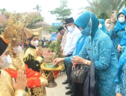 TP- PKK Pusat Bersama TP-PKK Sumatera Barat Kunjungi  UP2K  Nagari Situmbuk