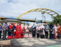 Ketua Dekranasda Tanah Datar Kunjungi Gerai dan Pengrajin UMKM Provinsi Riau