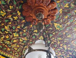 Jalo Taserak Salah Satu Ukiran Menghiasi Langit-Langit Museum Istano Basa Pagaruyung