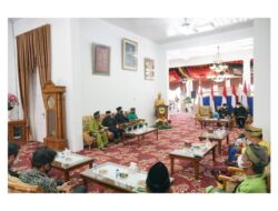 Bupati Tanah Datar Menjamu Rombongan Kerajaan Rantau Kampar Kiri Gunung Sahilan