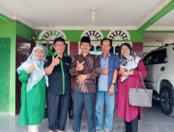 Tokoh dan Mantan di Darmasraya dan Sijunjung Pakai Pupuk Organik Super Eco Farming