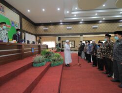 Buya Gusrizal Gazahar Kukuhkan Pengurus MUI Payakumbuh Masa Khitmad 2020-2025