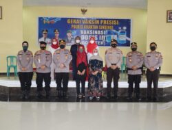Gerai Vaksin Presisi Boster Dosis 3 TNI, Polri dan Pemda Kuansing di Gedung Satlantas Polres Kuansing