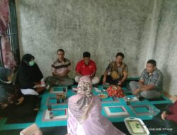 Donasi Untuk Keluarga Almarhum Arlin Disalurkan Alumni MAN 2 Tanah Datar 93