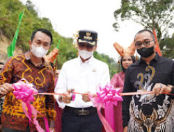 Bupati Safaruddin Resmikan Jembatan “Jalan Sompik” Talang Maua