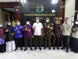 Pihak UNIKS Bersilaturrahmi Dengan Kepala Kajari Kuansing