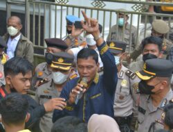 Dihadapan Mahasiswa, Ketua Nasdem Ungkap Keikutsertaan Plt Bupati Urus Pemilihan AKD