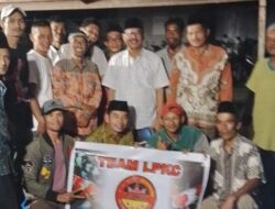 Edward DF Berbuka Bersama Petani Dan Pengurus LPKC Di Jorong Tanjuang Tongah Mungo