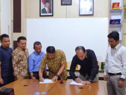 Tingkatkan Publikasi Ilmiah, Prodi TI UNIKS MoU Dengan APTIKOM Riau