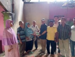 Dua Rumah Korban Kebakaran Di Simalanggang Dibantu Edward DF