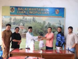 Edward DF Salurkan 300 Paket Sembako Buat Masyarakat