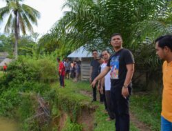 Abrasi Mengancam, Ketua DPRD Kuansing Tinjau Sungai Batang Pangean