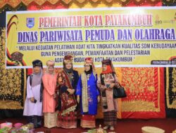 WAKIL KETUA DPRD KOTA PAYAKUMBUH WULAN DENURA HADIRI PELATIHAN ADAT