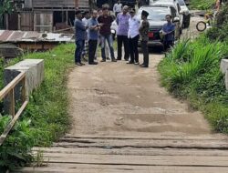 CEK LOKASI , BUPATI SAFARUDDIN PASTIKAN REALISASI DAK Rp 16,65 M UNTUK INFRASTRUKTUR JALAN