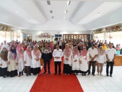 Bupati Tanah Datar Melaunching Kegiatan Sekolah Lapangan Bagi Petani