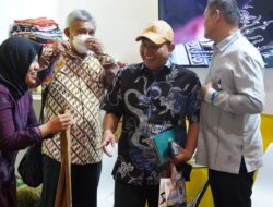 KEPINCUT BATIK GAMBIR, LIMAPULUH KOTA DI APKASI EXPO 2022,OWNER BATIK FAILASUF SIAP KERJA SAMA
