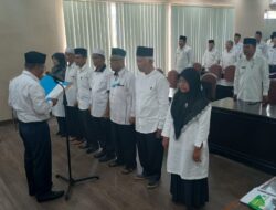 Ka Kankemenag Tanah Datar Resmi Mengukuhkan PD PPP KA Tanah Datar Masa Bakti 2022-2027