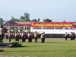 Pimpin Kenaikan Pangkat Personel, Kapolda Riau Irjen Iqbal : Tingkatkan Kompetensi Kinerja dan Akhlak