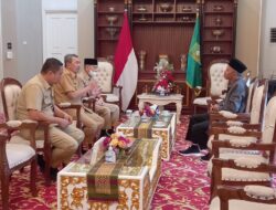 Dr. Mardianto Manan Sampaikan Tuntutan Aksi Massa Cipayung Plus Kepada Gubernur Riau