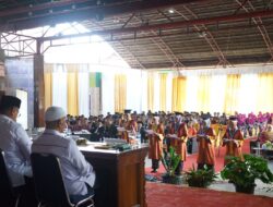 Wisuda Perdana STES Manna Wa Salwa Dihadiri Wabup Tanah Datar