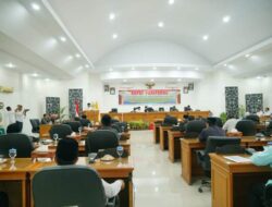 Bupati dan Pimpinan DPRD Tanah Datar Tandatangani Nota KUA dan PPAS Dalam Paripurna