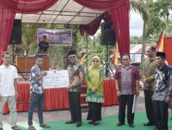 PEMKAB LIMA PULUH KOTA DISTRIBUSIKAN 10 SAMPAN, 23 UNIT MESIN, DAN 13 KETING KEPADA DUA KELOMPOK USAHA BERSAMA (KUB) PERIKANAN