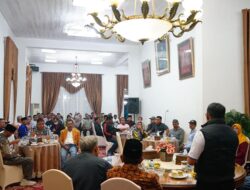 Bupati Tanah Datar Melakukan Audiensi Dengan Tokoh Masyarakat se Tanah Datar
