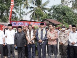 DIRESMIKAN GUBERNUR MAHYELDI, LUBUAK BATINGKOK YANG PERTAMA DI SUMATERA GUNAKAN APLIKASI SIMPELDESA