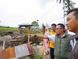 Banjir di Jorong Tiga Batur Ditinjau Bupati Tanah Datar