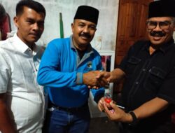 Edwar DF Hadiahi Juara Khatam Quran Bintang Emas di Payolinyam