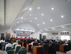 Mendengarkan Jawaban Bupati Tanah Datar Terhadap Pemandangan Umum Fraksi-Fraksi DPRD Atas Ranperda Tentang APBD Tahun Anggaran 2023