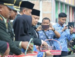 Pimpin Upacara Tabur Bunga Di Jembatan Ratapan Ibu, Ketua DPRD Hamdi Agus : Anak Muda Jangan Lupakan Sejarah