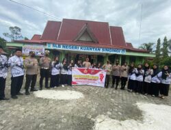 Rayakan Hari Guru Ke 77 Wakapolres kuansing Pimpin Upacara Di SLB Teluk Kuantan