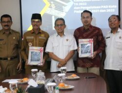 Bupati dan Ketua DPRD Limapuluh Kota Terima LHP Kepatuhan Atas Belanja Daerah Tahun 2022 dari BPK RI Wilayah Sumbar