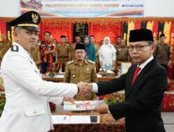Sertijab Camat Lima Kaum dari Irwan Kepada Ikrar Pahlepi Dihadiri Bupati Tanah Datar