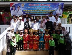 Bupati Tanah Datar Meresmikan Sekretariat Kampung KB Nagari Rambatan