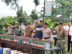 Jelang Ramadhan, Polres Kuansing Musnahkan Barang Bukti Miras dan Knalpot Brong