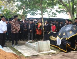 dr. Alis Marajo Dt. Sori Marajo Dipanggil Sang Khalik,Bupati Safaruddin Ungkapkan Duka Cita yang Mendalam